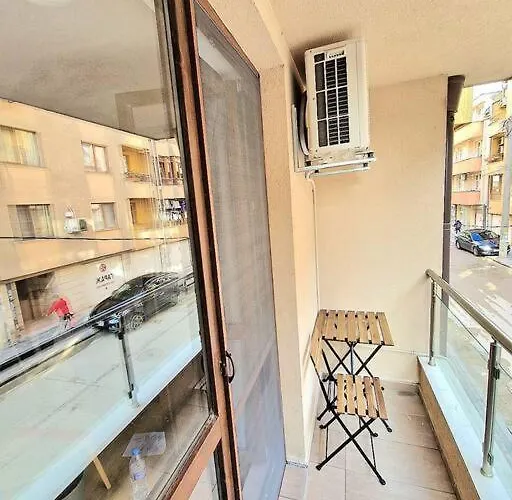 アパート Light ヴァルナ